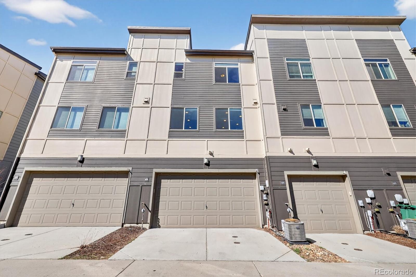 5686 Galena Street Denver CO 80238