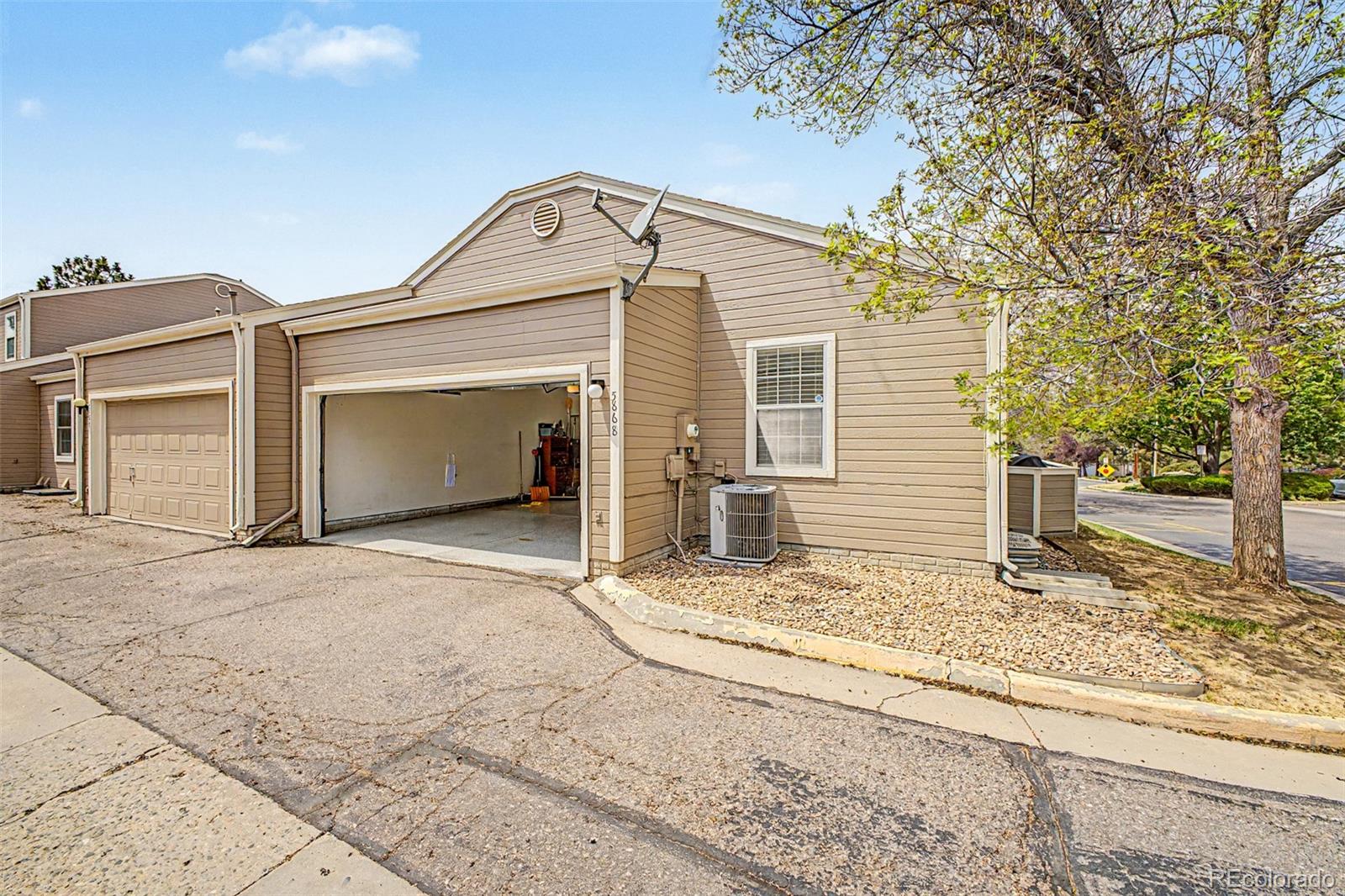 5868 W Asbury Place Lakewood CO 80227