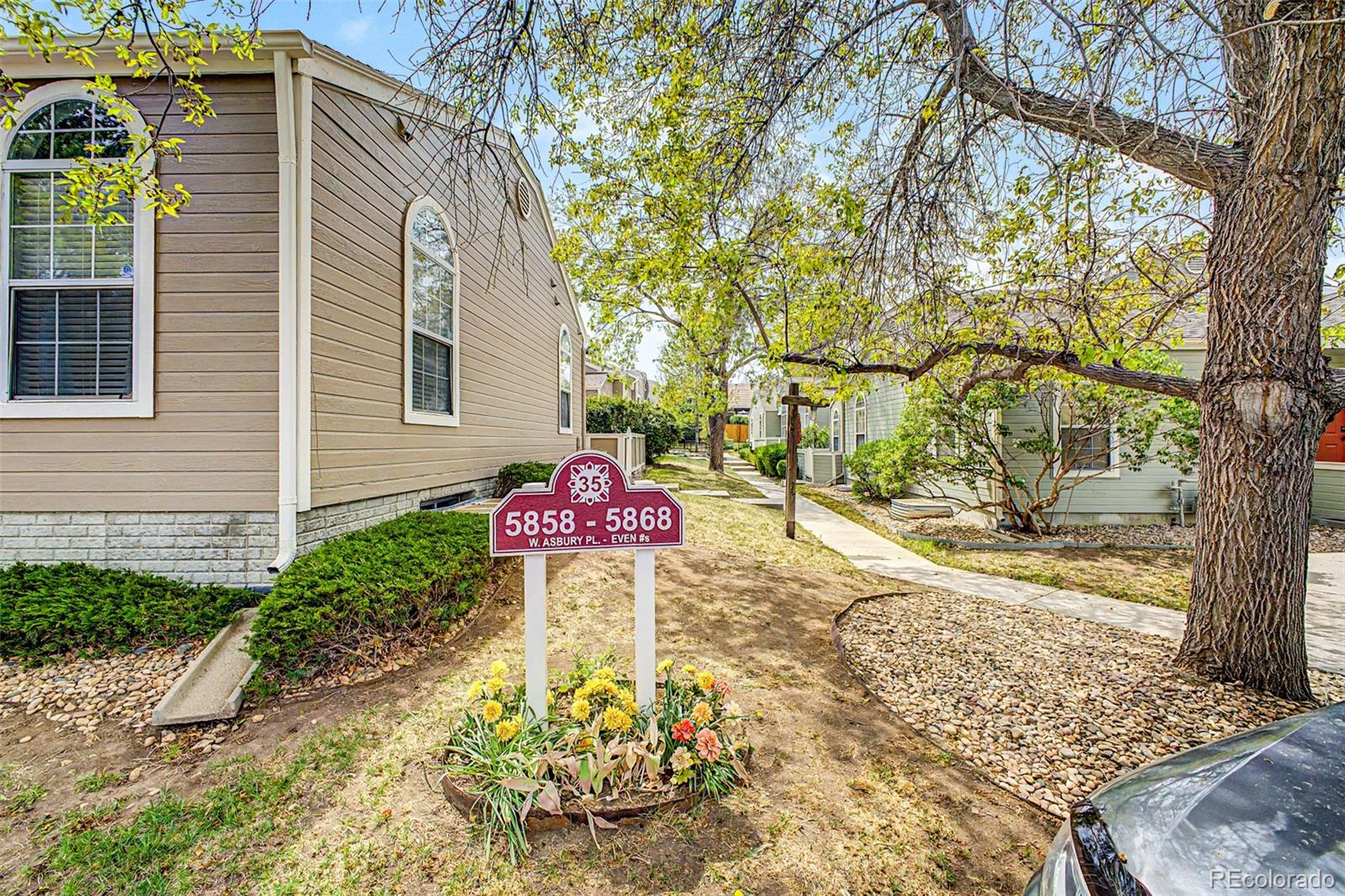 5868 W Asbury Place Lakewood CO 80227