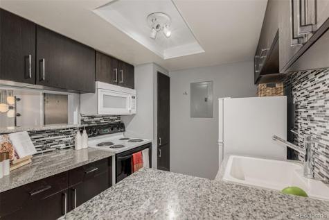 1863 S Pitkin Circle Aurora CO 80017