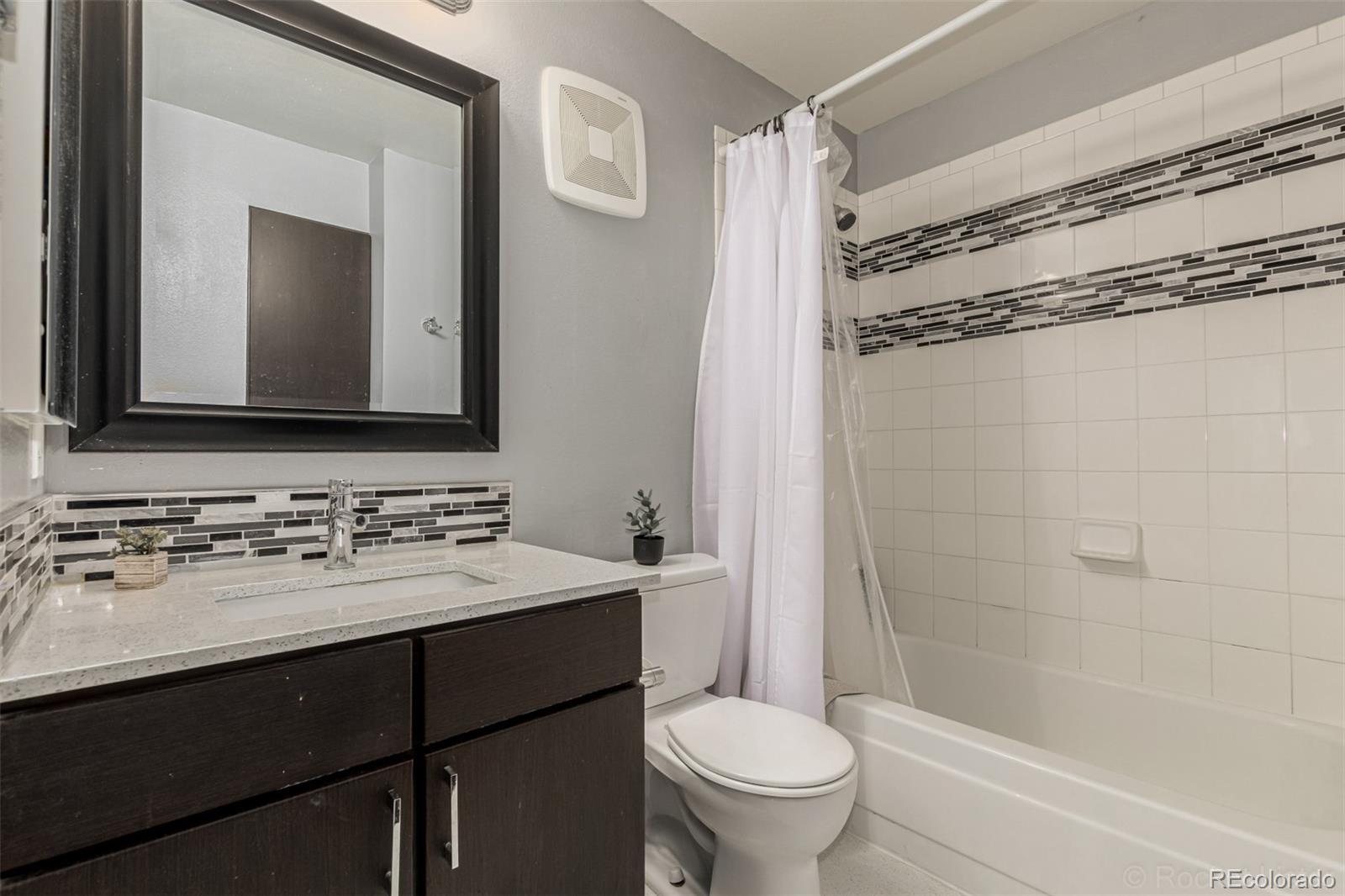1863 S Pitkin Circle Aurora CO 80017
