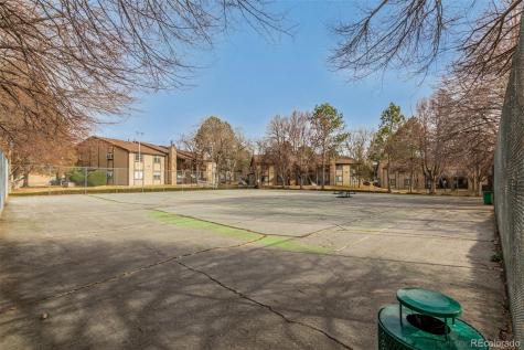1863 S Pitkin Circle Aurora CO 80017
