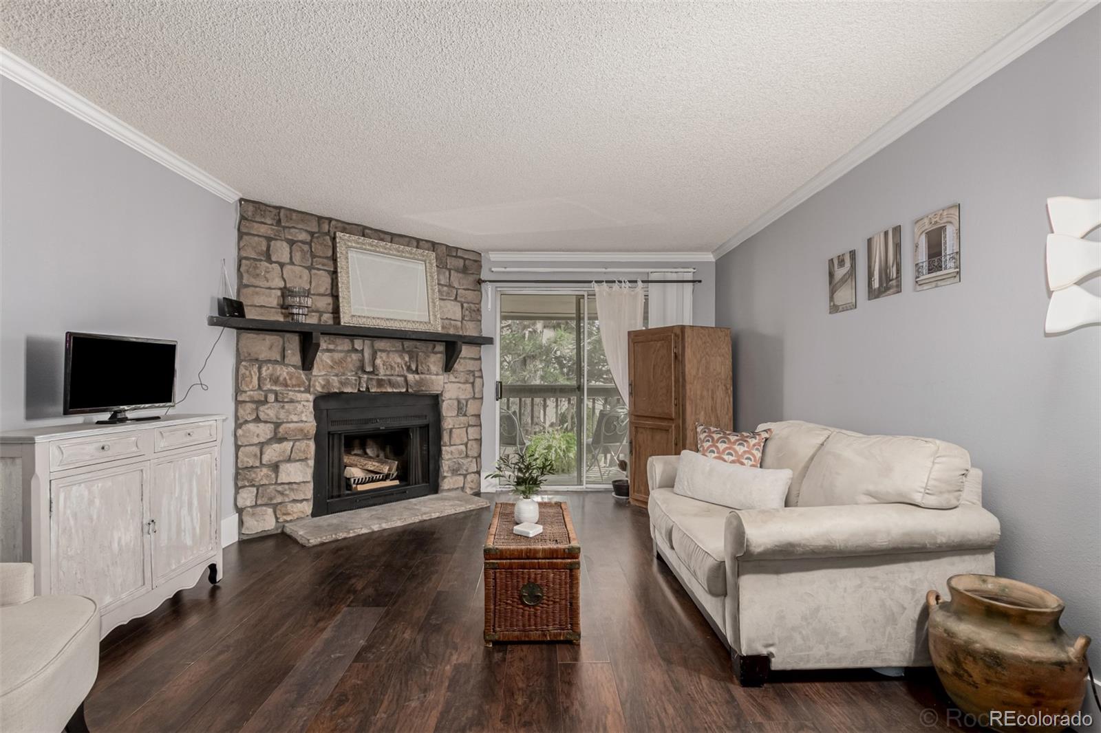 1863 S Pitkin Circle Aurora CO 80017