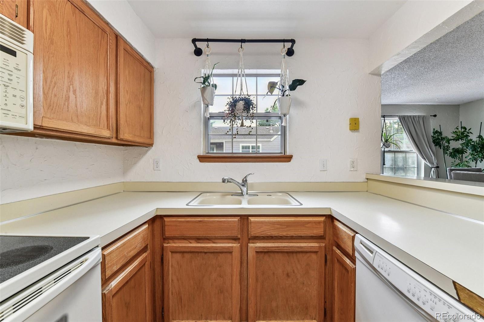 5732 W Atlantic Place Lakewood CO 80227