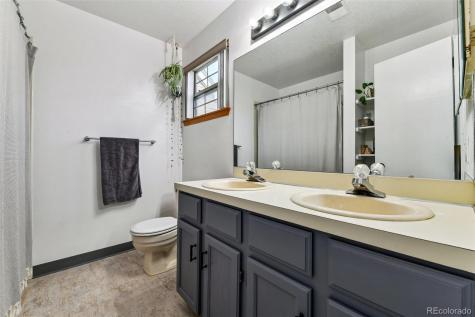 5732 W Atlantic Place Lakewood CO 80227