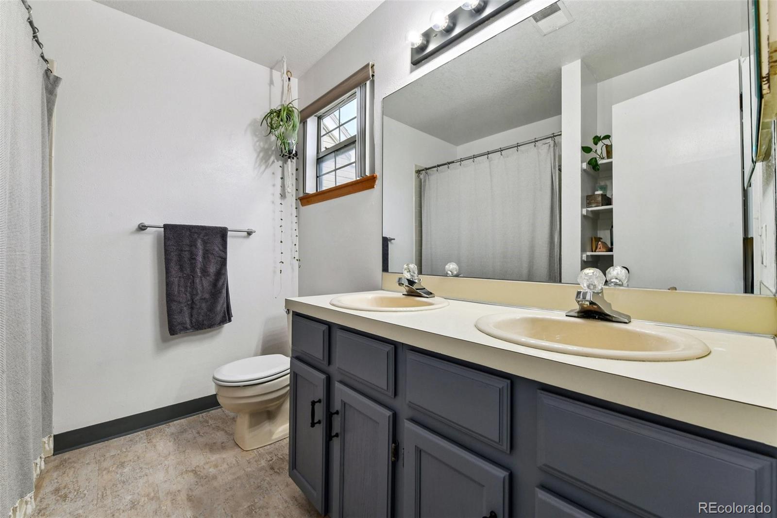 5732 W Atlantic Place Lakewood CO 80227
