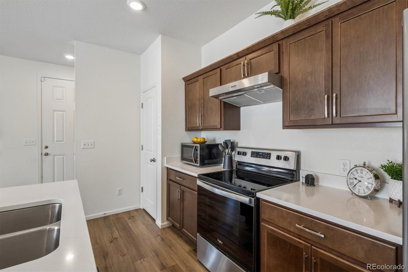 608 N Bersshine Court Aurora CO 80137