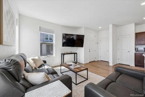 608 N Bersshine Court Aurora CO 80137