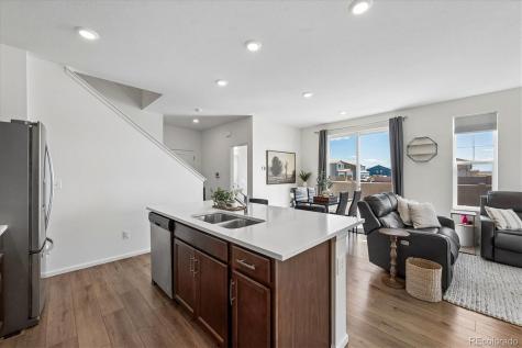 608 N Bersshine Court Aurora CO 80137