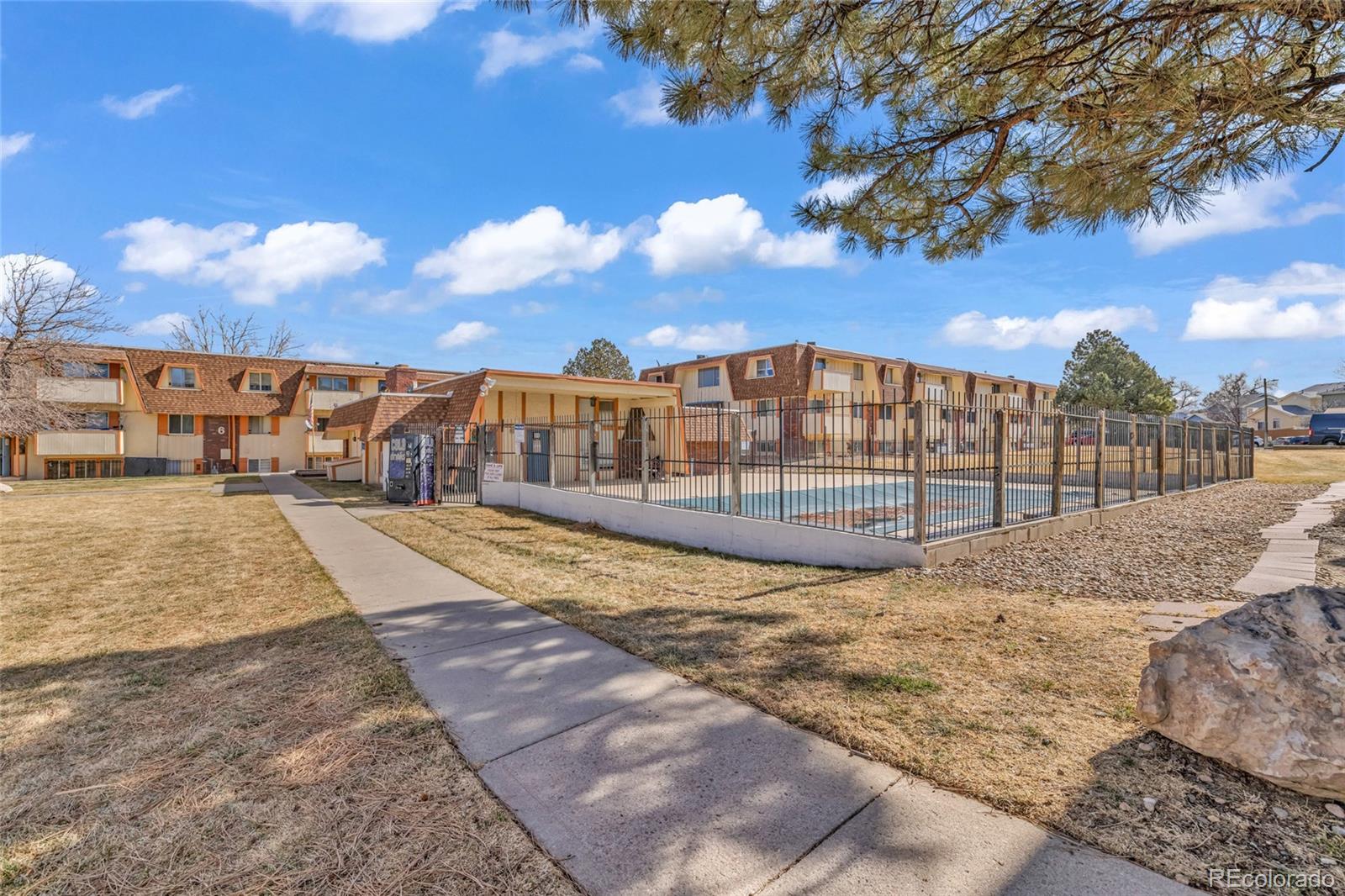 10211 Ura Lane Thornton CO 80260