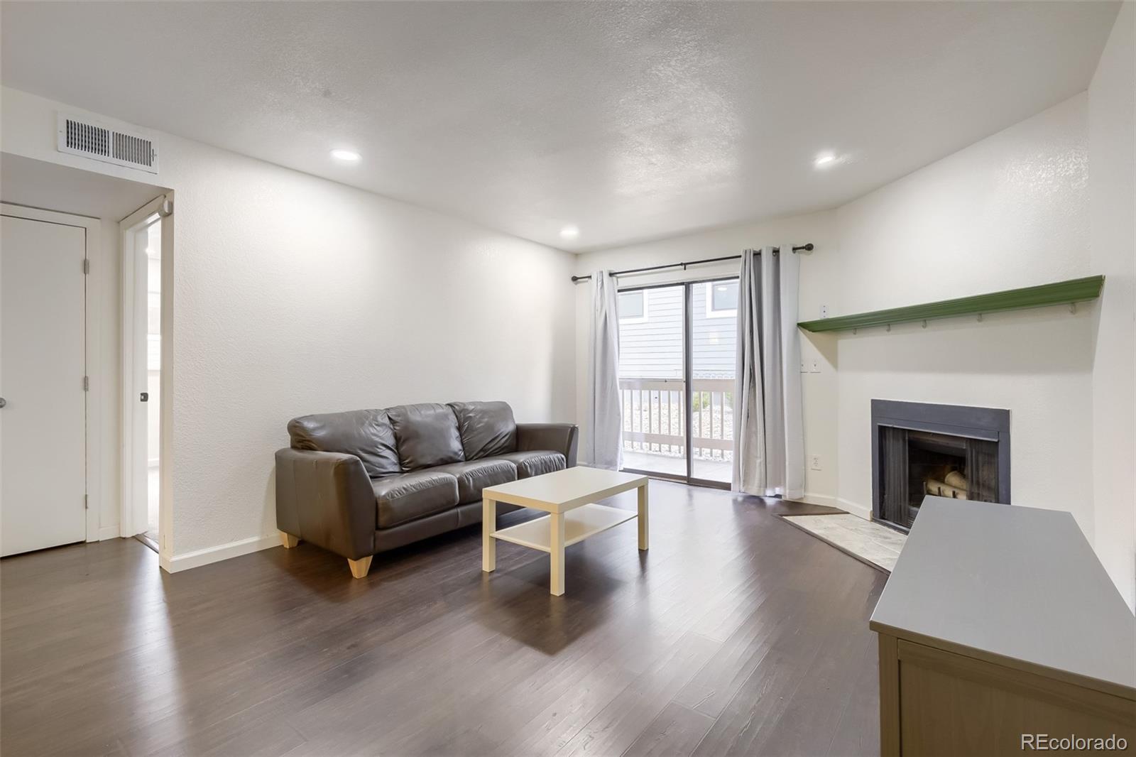 10273 E Peakview Avenue Englewood CO 80111