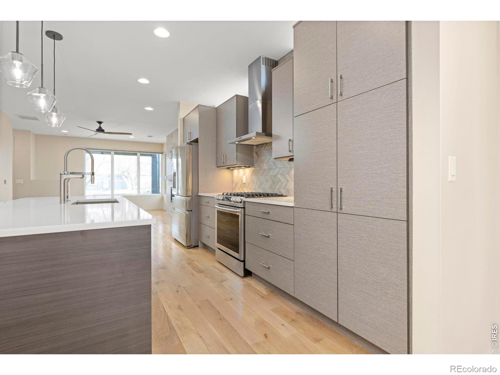 1318 Perry Street Denver CO 80204