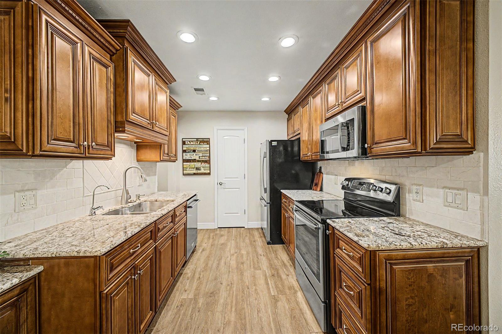9972 Appletree Place Thornton CO 80260