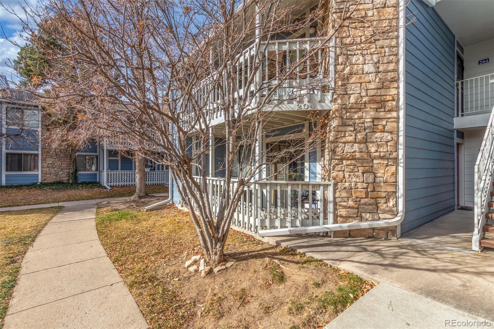 8335 Fairmount Drive Denver CO 80247