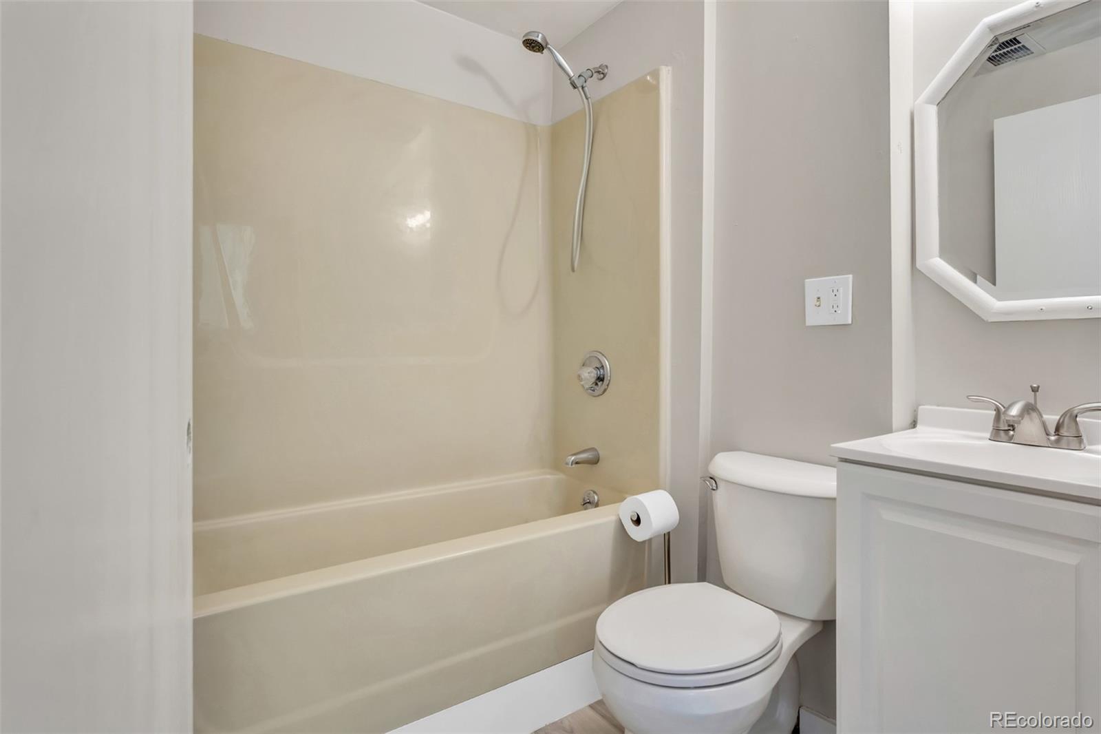 17477 E Rice Circle Aurora CO 80015