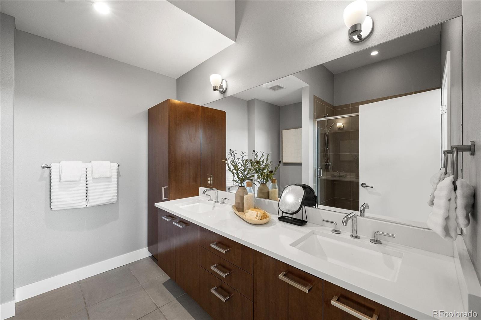 2515 Larimer Street Denver CO 80205