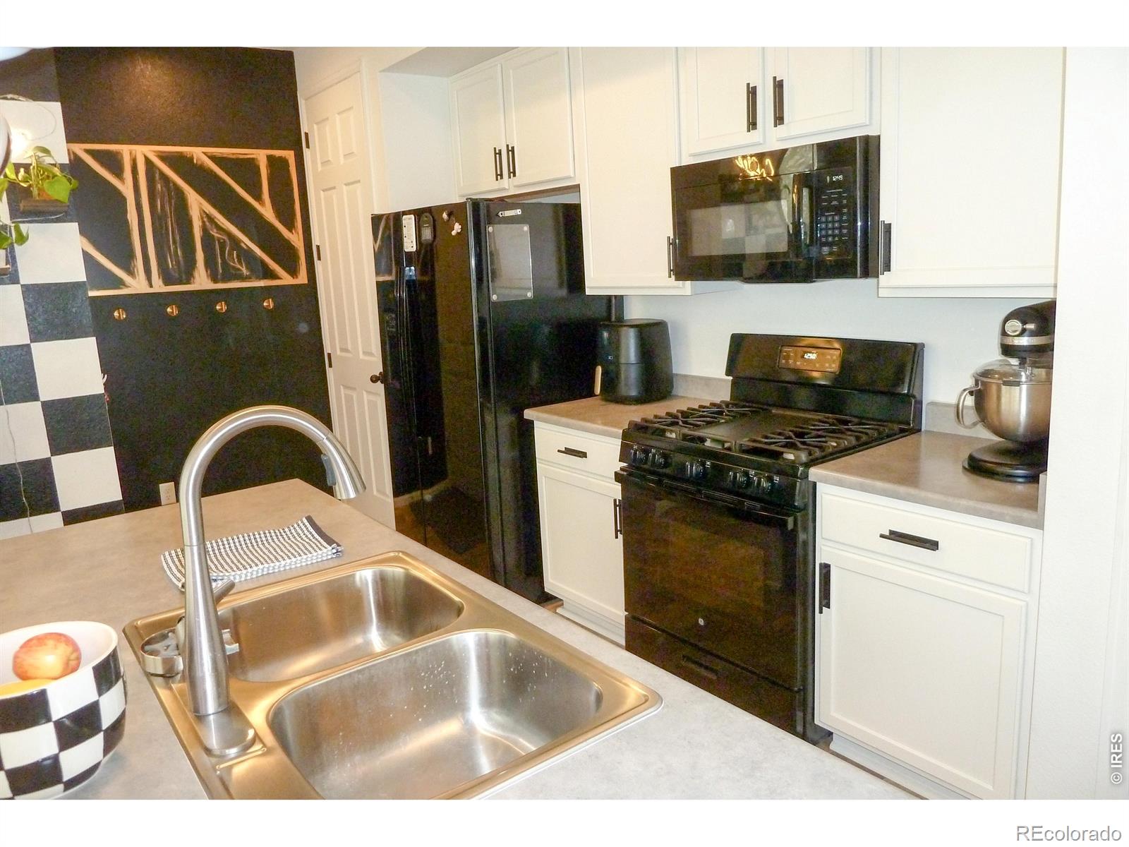 44 N Trussville Street Aurora CO 80018