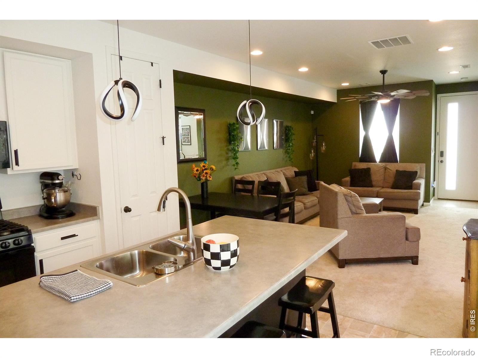 44 N Trussville Street Aurora CO 80018
