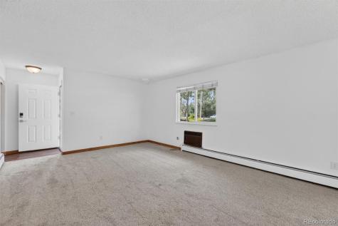 92 Newark Street Aurora CO 80012