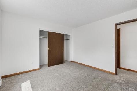 92 Newark Street Aurora CO 80012