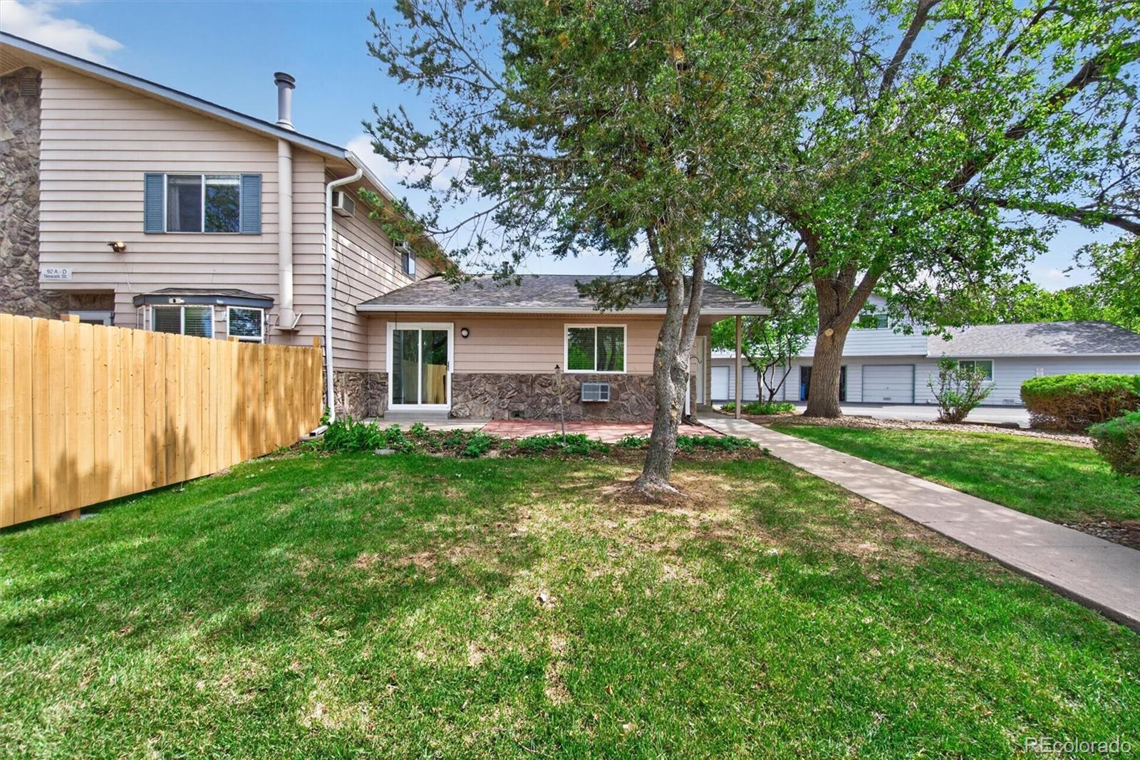 92 Newark Street Aurora CO 80012