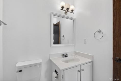 92 Newark Street Aurora CO 80012