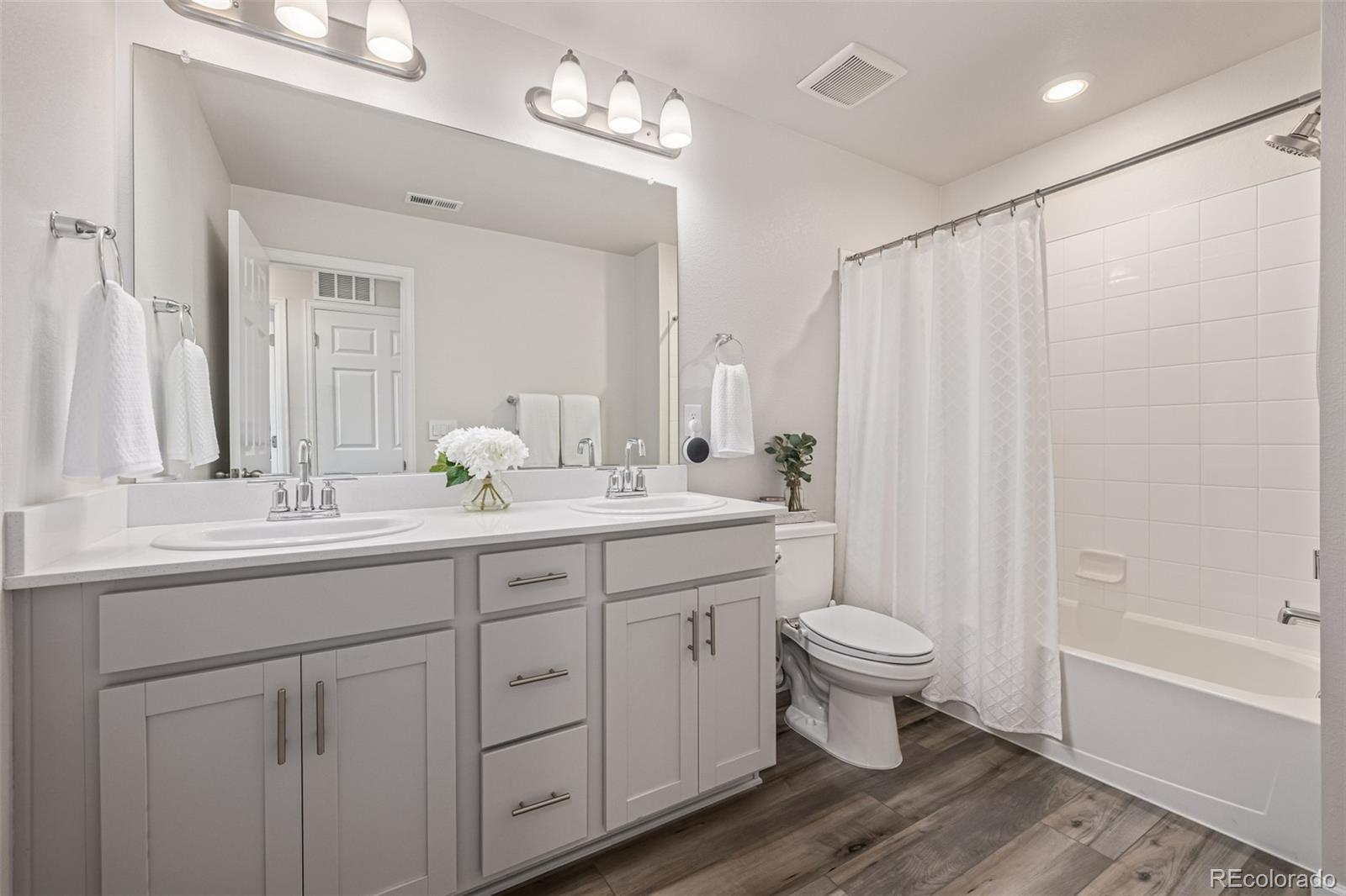 16586 Shoshone Place Broomfield CO 80023
