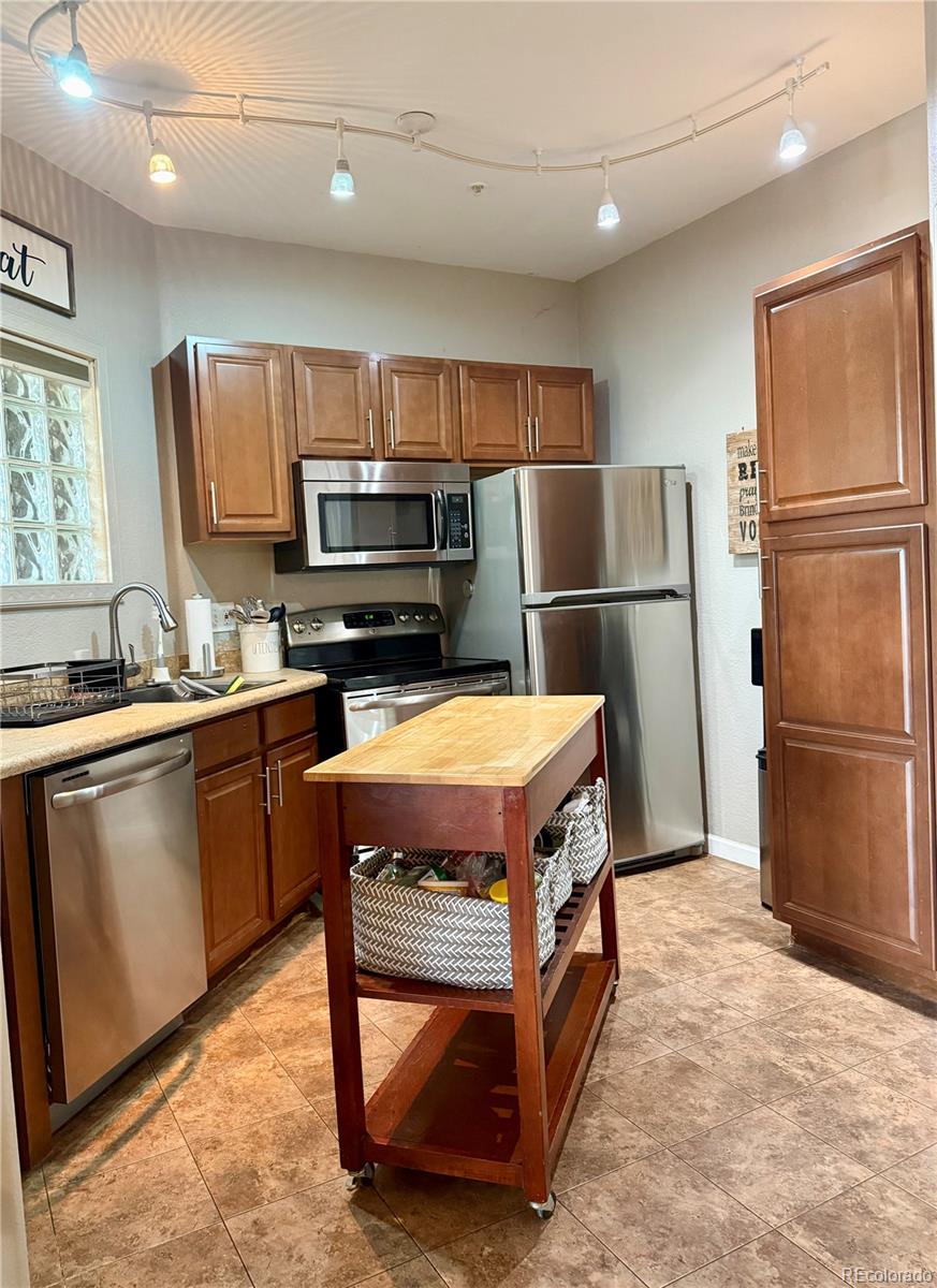 1691 W Canal Circle Littleton CO 80120