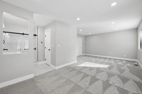 1812 W 102nd Avenue Thornton CO 80260