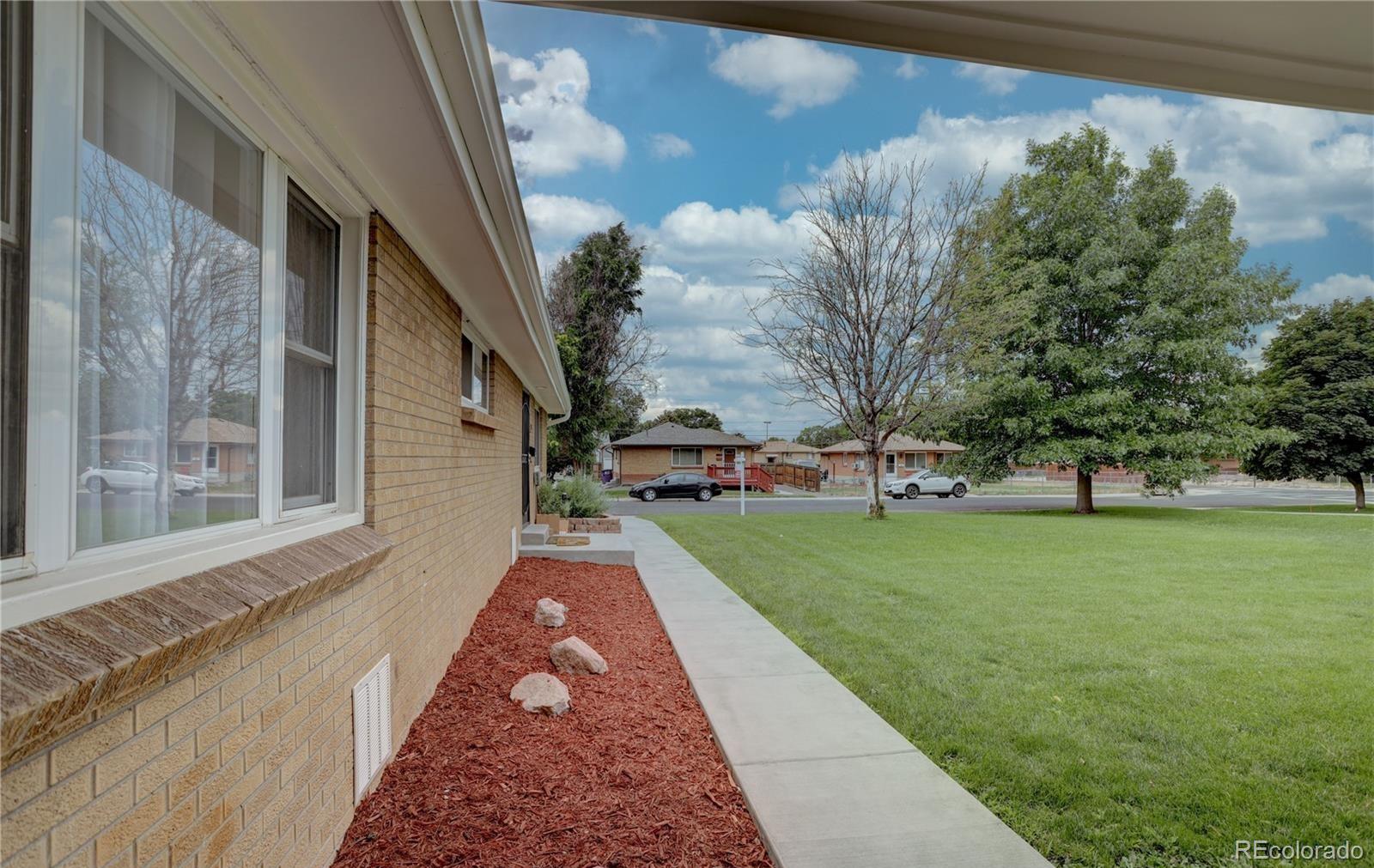 3376 Jasmine Street Denver CO 80207