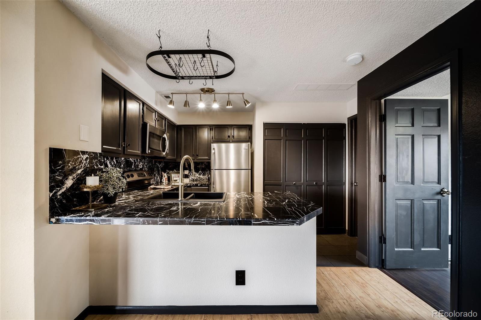 846 S Vance Street Lakewood CO 80226