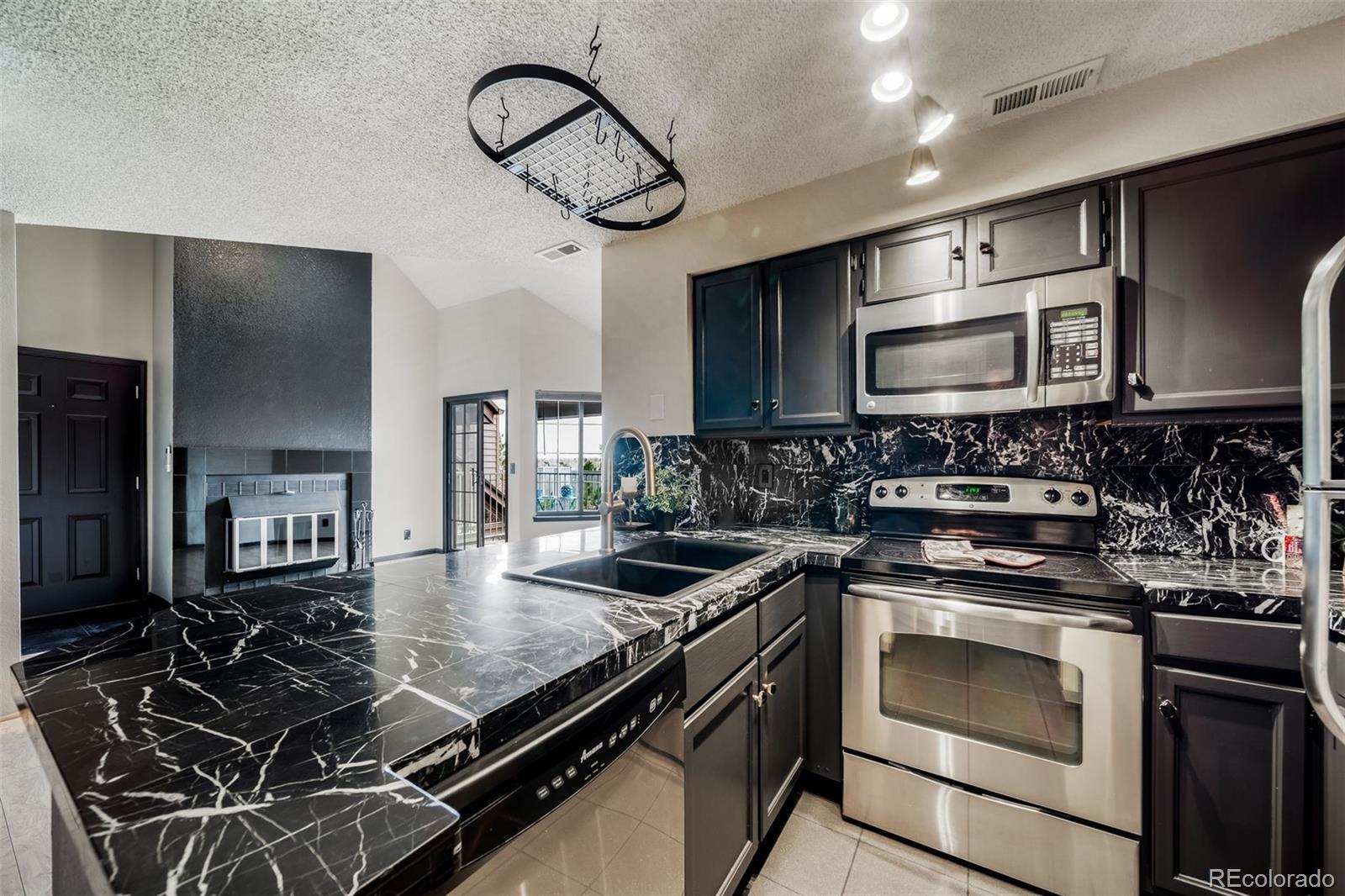 846 S Vance Street Lakewood CO 80226