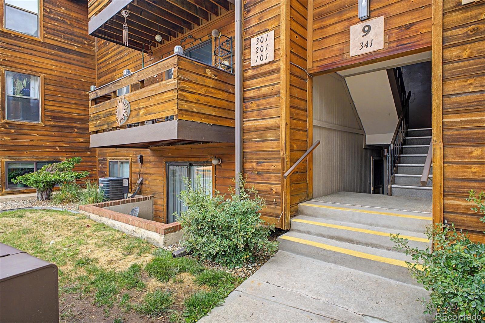 341 Wright Street Lakewood CO 80228