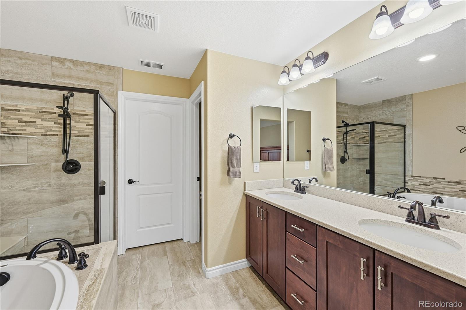 9500 Pendio Court Highlands Ranch CO 80126