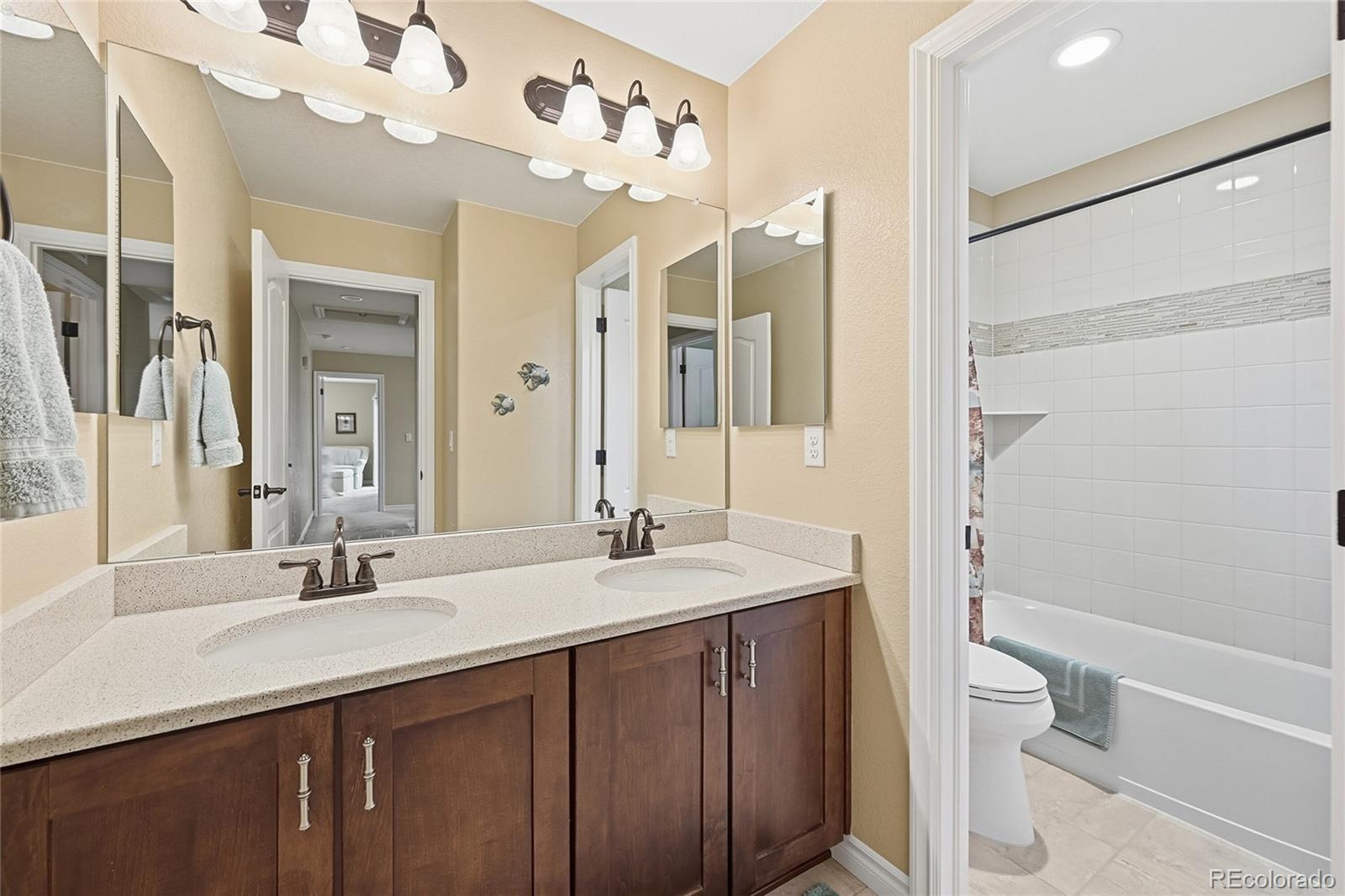 9500 Pendio Court Highlands Ranch CO 80126