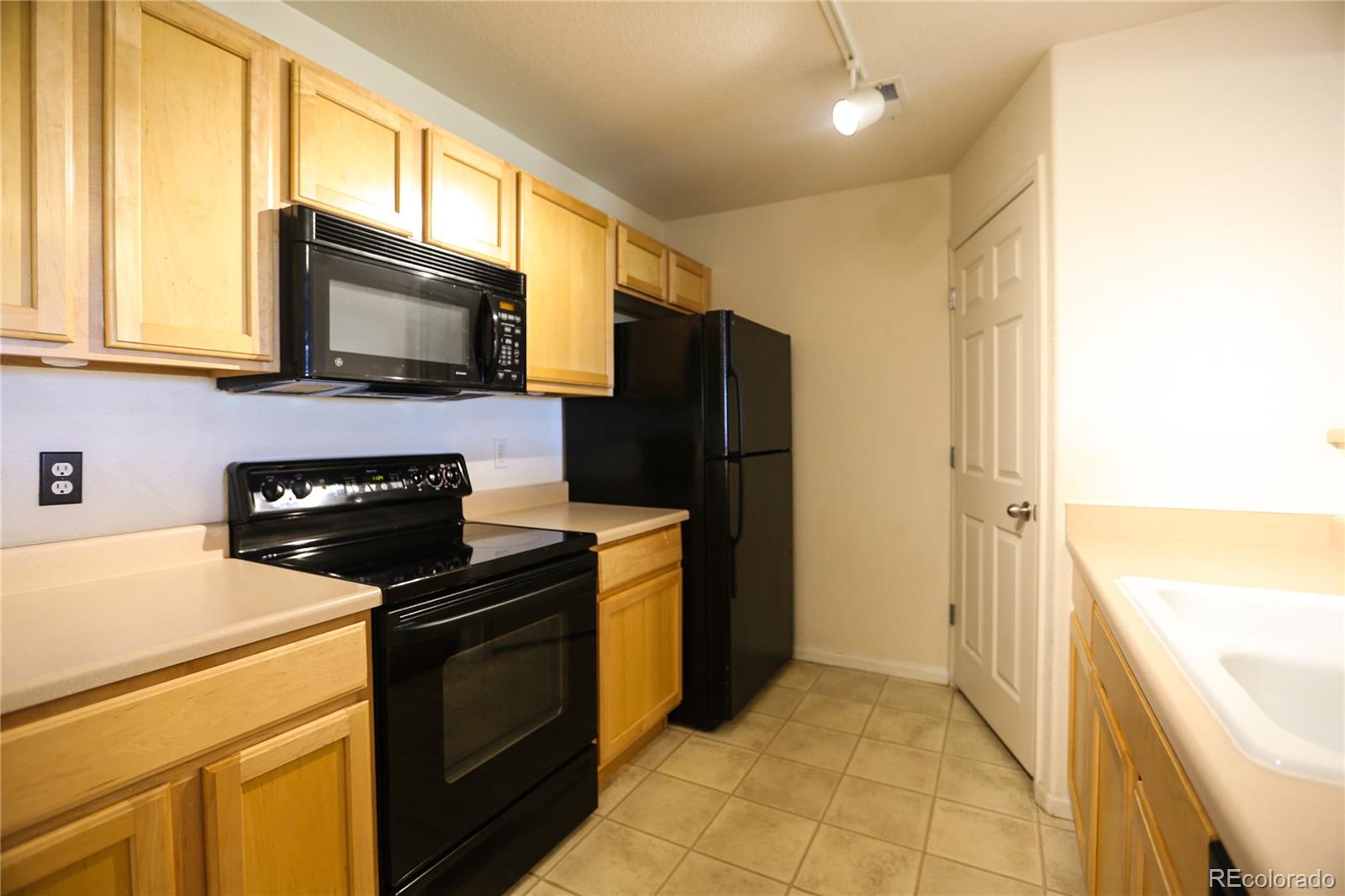 5255 Memphis Street Denver CO 80239
