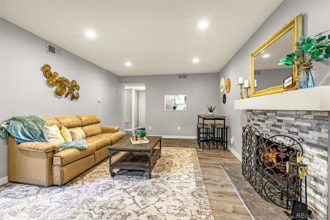 3872 S Fraser Street Aurora CO 80014