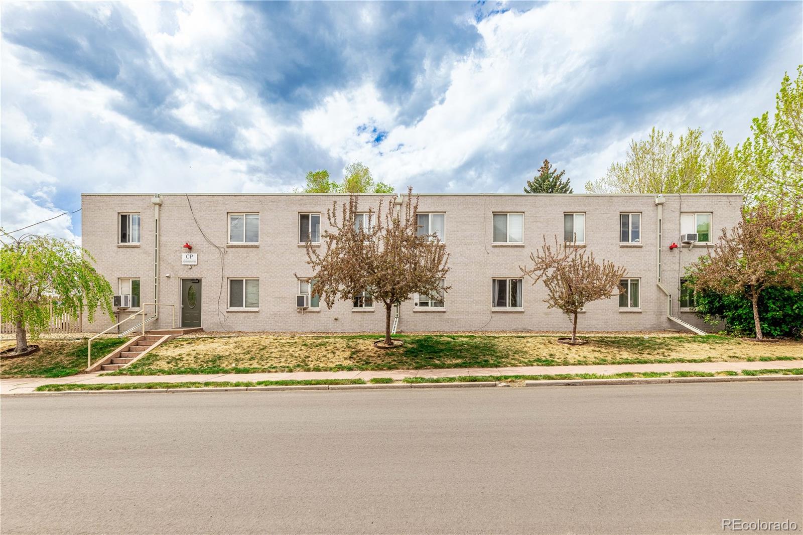 2480 W Caithness Place Denver CO 80211