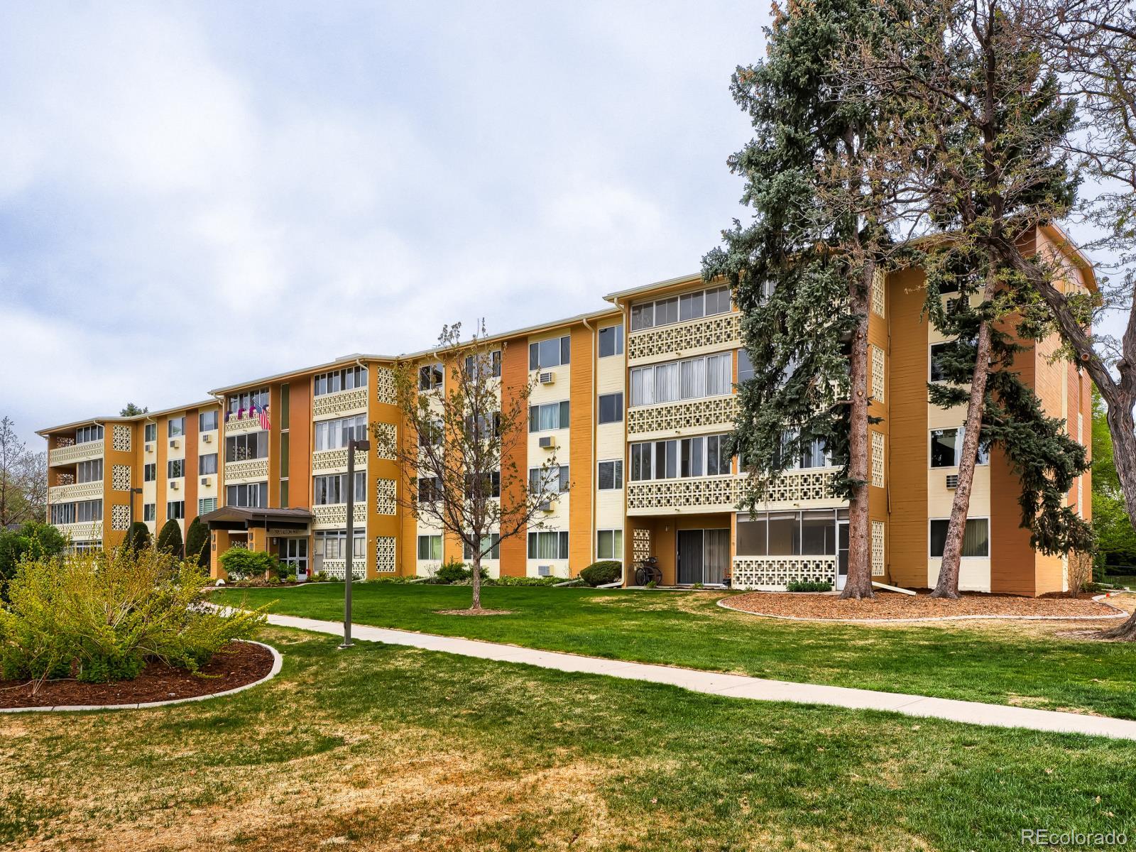 795 S Alton Way Denver CO 80247