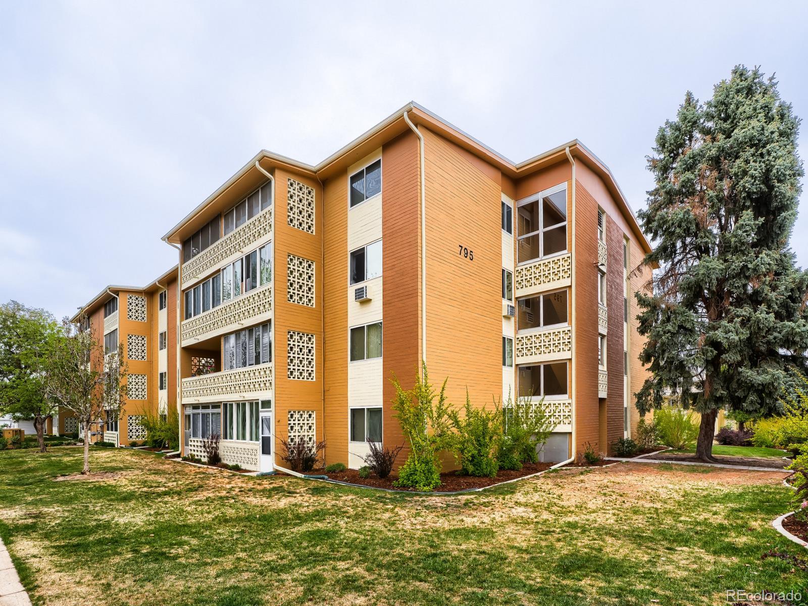 795 S Alton Way Denver CO 80247