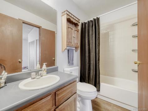 6944 W Mississippi Avenue Lakewood CO 80226