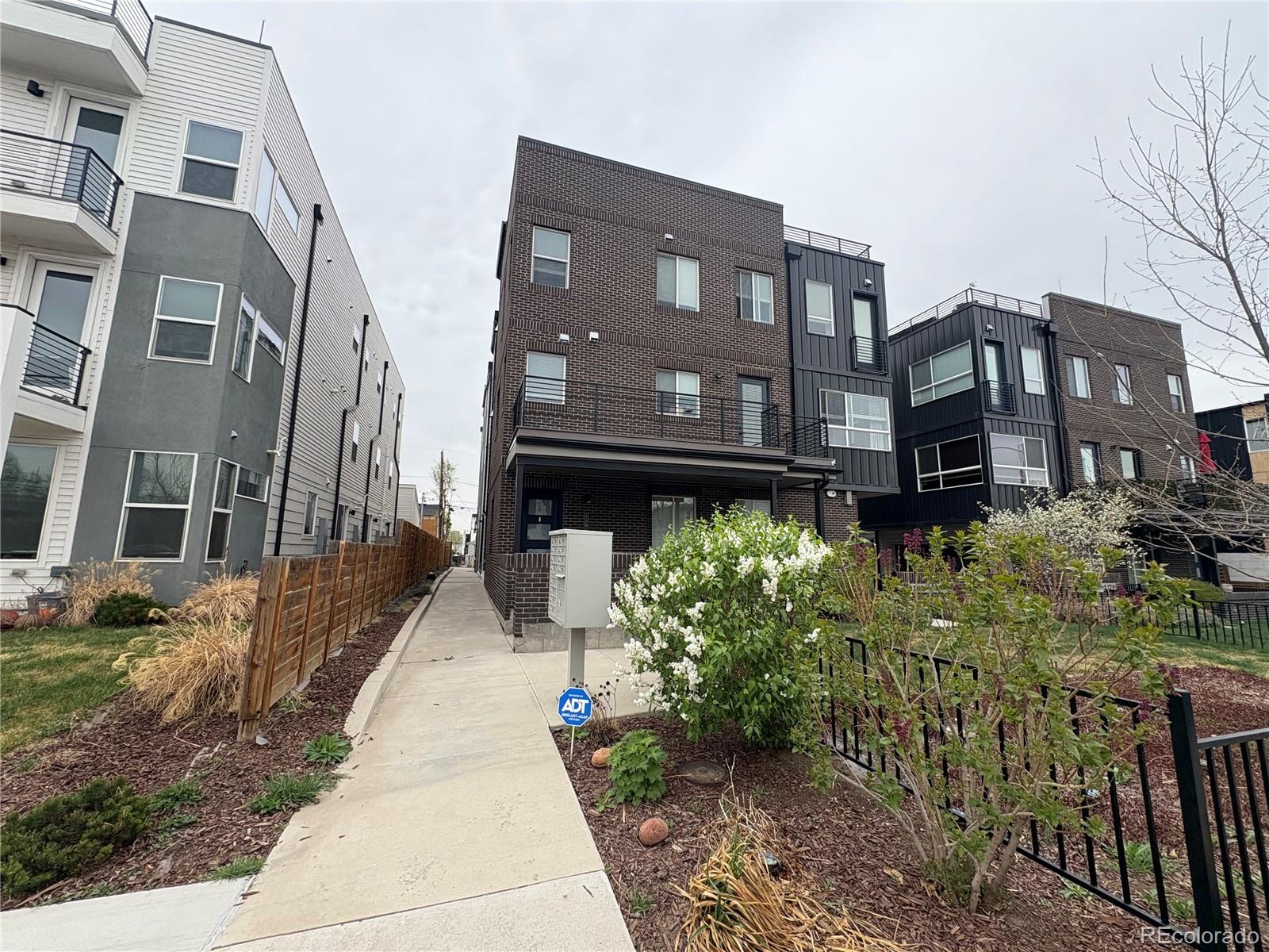 1284 Stuart Street Denver CO 80204