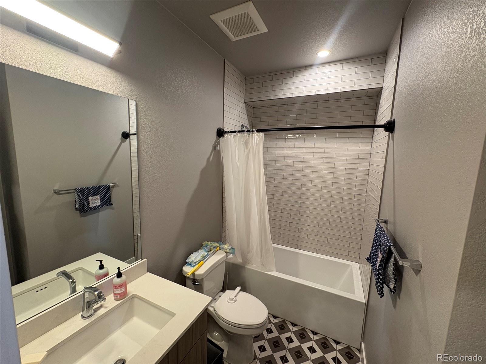 1284 Stuart Street Denver CO 80204
