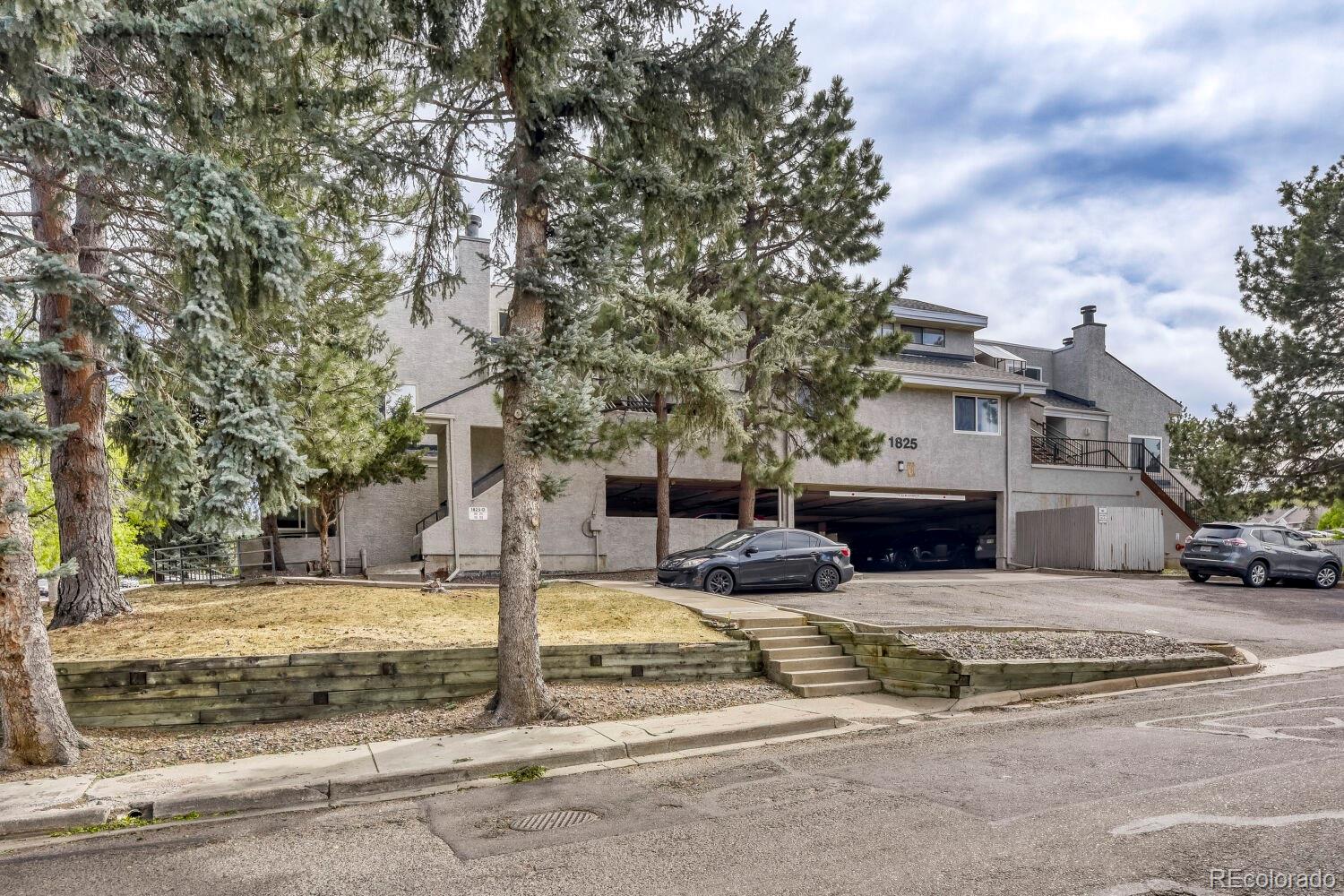 1825 Kendall Street Lakewood CO 80214