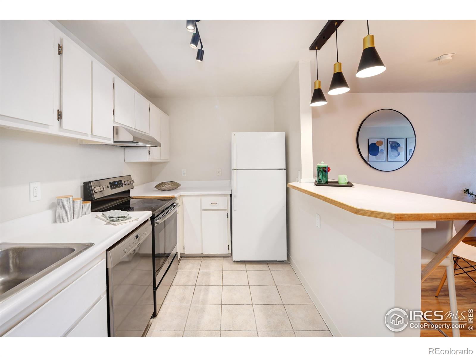 3240 Iris Avenue Boulder CO 80301