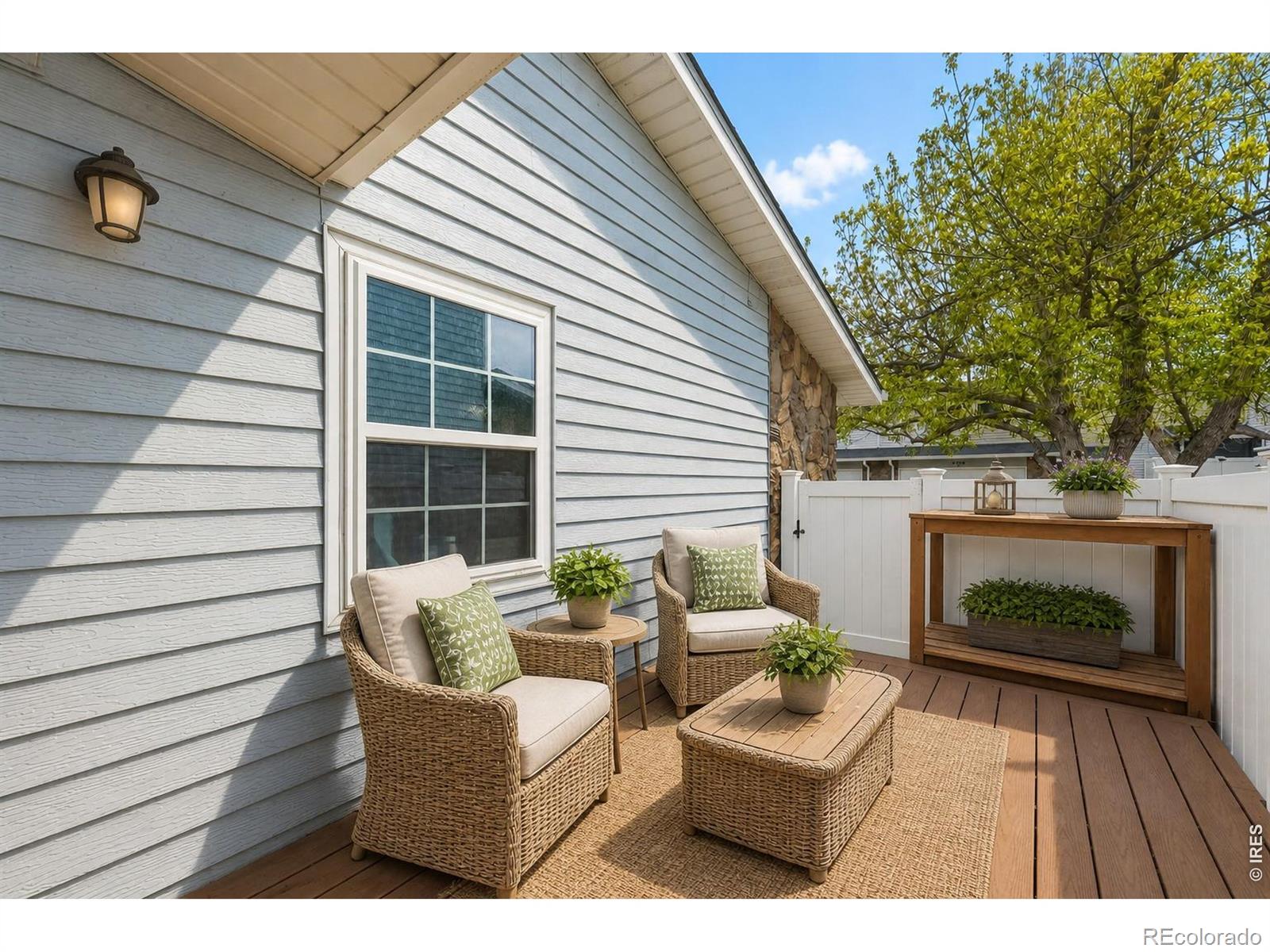 2598 S Vaughn Way Aurora CO 80014