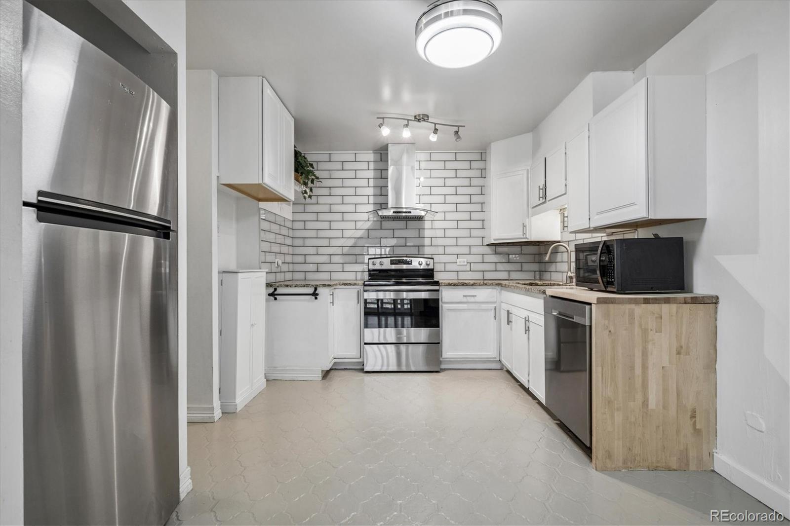 705 S Alton Way Denver CO 80247