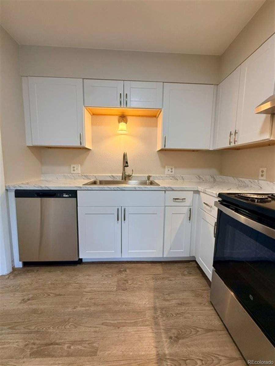 512 Vance Street Lakewood CO 80226