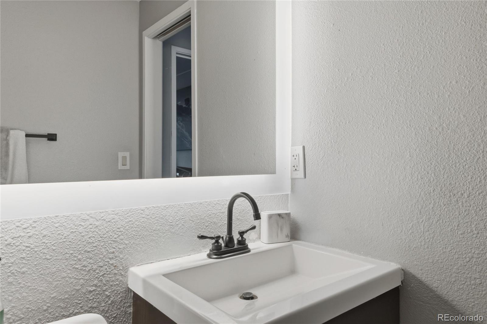 14087 E Jewell Avenue Aurora CO 80012