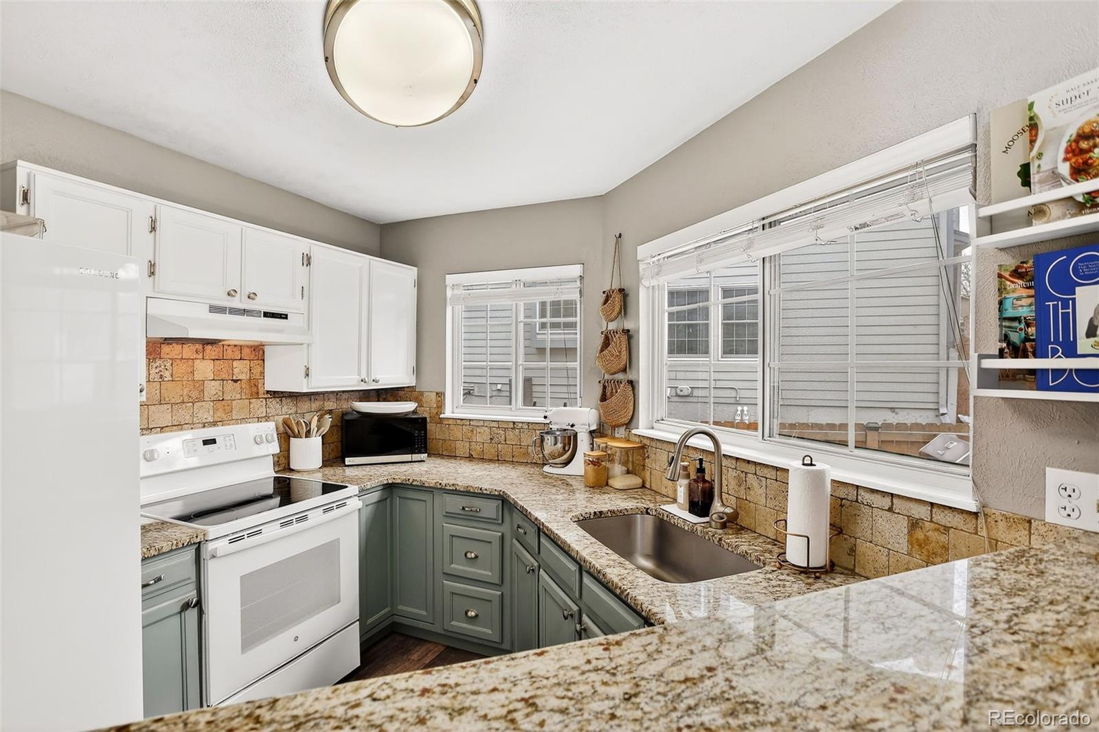 8698 W Plymouth Avenue Littleton CO 80128